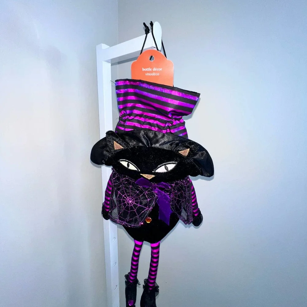 Pier 1 Imports Scary Black Cat Wine Bottle Travel Carrier